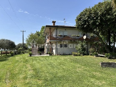 Villa unifamiliare, buono stato, 319 m², Centro, Frassinelle Polesine