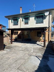 Villa bifamiliare, ottimo stato, 185 m², Ca' Tiepolo, Porto Tolle