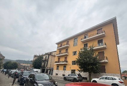 Trilocale via Torre della Catena, Centro Storico, Benevento
