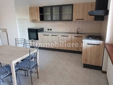 Appartamento ottimo stato, piano rialzato, Centro, San Pietro in Cariano