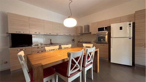 Appartamento via Calvi, Borgo Roma, Verona