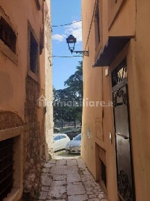 Bilocale vicolo Verza, Veronetta, Verona