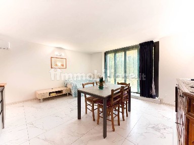Trilocale ottimo stato, piano terra, Veronetta, Verona