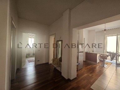 Trilocale ottimo stato, secondo piano, Borgo Roma, Verona