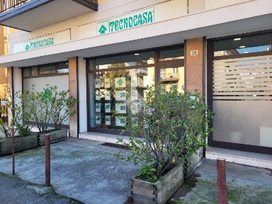 Quadrilocale buono stato, primo piano, Borgo Roma, Verona