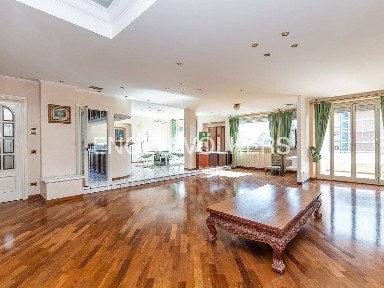 Appartamento viale Louis Pasteur, Eur, Roma