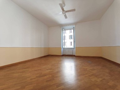 Bilocale via Vespasiano 12, Prati, Roma