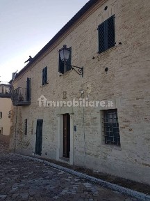 Pesaro, Novilara, Via Pasubio