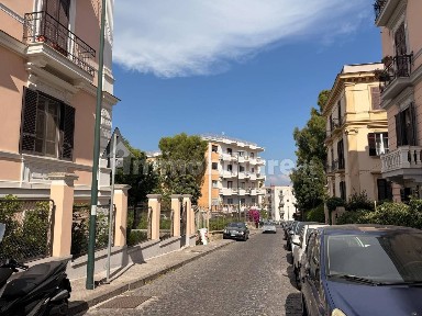 Quadrilocale via Rocco Galdieri, Posillipo, Napoli