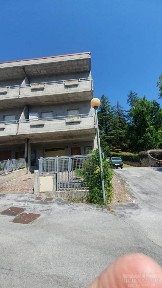 Villa a schiera 3 locali, buono stato, Gallo, Petriano