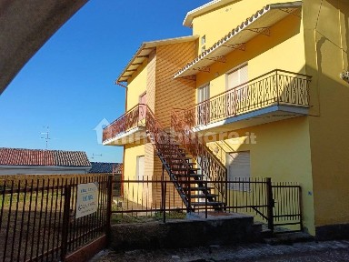 Tavoleto, via IV Novembre