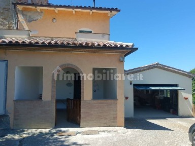 Sassocorvaro Auditore, Località Ca' Besone, 36