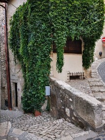 Terratetto unifamiliare piazza del Comune 7, Centro, Sermoneta