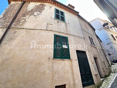 Rocca Massima, Via del Municipio