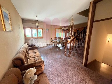 Villa a schiera 5 locali, buono stato, Lucrezia, Cartoceto