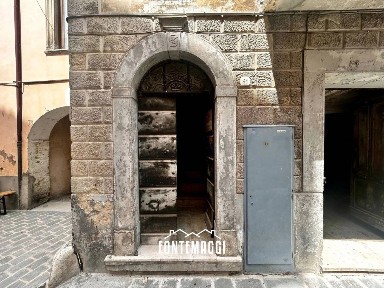 Villa a schiera, da ristrutturare, Centro, Cantiano