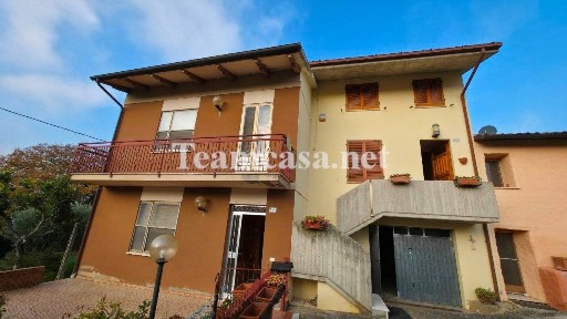 Villa a schiera 5 locali, Mombaroccio