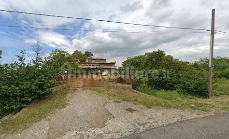 Aprilia, Vallelata, VIA VALLELATA, 83