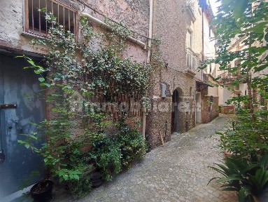 Terratetto unifamiliare via piazza Maggiore 12, Maranola Trivio, Formia