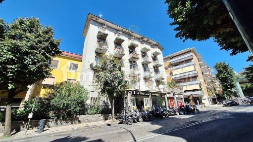 Trilocale via Pietro Castellino 129, Arenella, Napoli