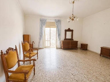 Trilocale via Santa Maria Antesaecula 104, Sanità, Napoli