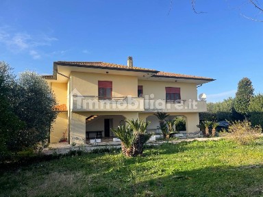 Terratetto unifamiliare via Migliara 41 1/2, Latina Scalo, Latina