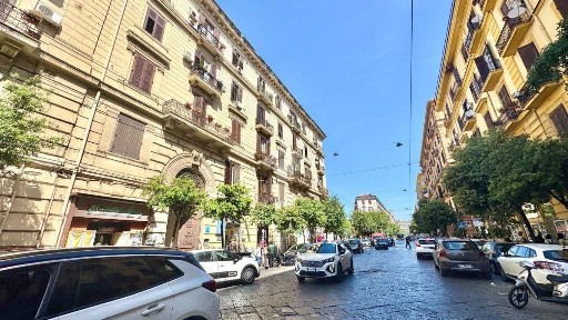 Bilocale corso Giuseppe Garibaldi 131, Tribunali, Napoli