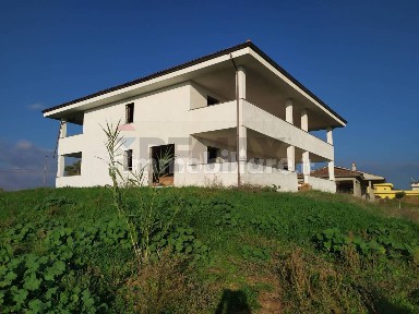 Aprilia, Apriliana - Campo del Fico, Via Apriliana, 58/A