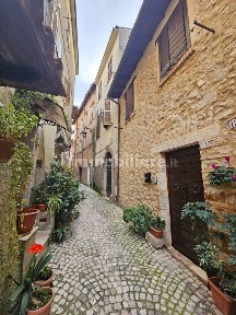 Terratetto unifamiliare 113 m², da ristrutturare, Centro, Priverno