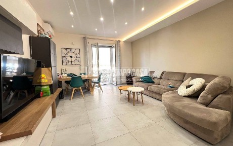 Trilocale viale Cavalleggeri D'Aosta, Fuorigrotta, Napoli