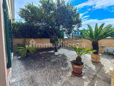 Terratetto unifamiliare 250 m², buono stato, Zona Calcatore, Zona Ospedale, Periferia, Terracina
