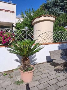 Terratetto unifamiliare 85 m², buono stato, Centro, Formia