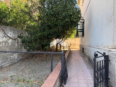 Quadrilocale via Giuseppe De Nittis 11, Portici