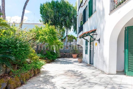 Appartamento via Michele Mazzella 73, Centro, Ischia