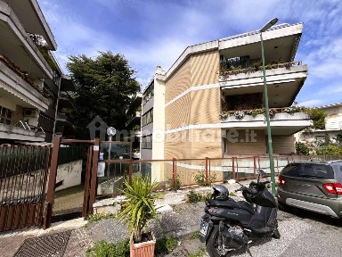 Appartamento via SCIPIONE CAPECE, Posillipo, Napoli