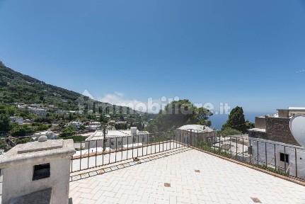 Quadrilocale ottimo stato, su più livelli, Anacapri