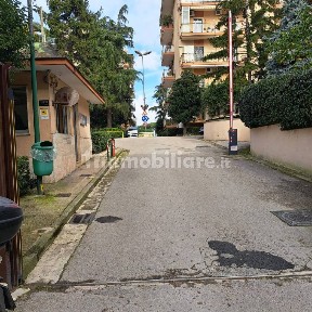 Bilocale via Emilio Scaglione, Piscinola, Napoli
