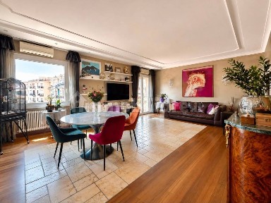 Appartamento via Santo Stefano 6, Vomero, Napoli