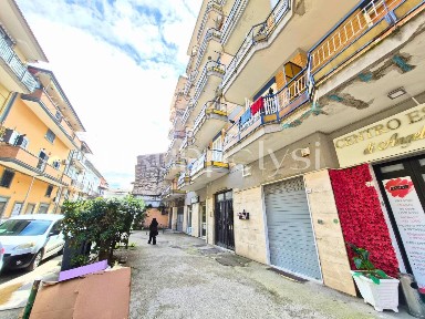 Trilocale via Santa Caterina 46, Centro, Acerra