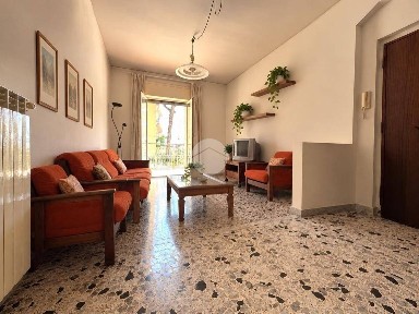 Trilocale via dell'Epomeo 334, Soccavo, Napoli