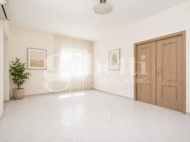 Trilocale corso Italia, 79, Centro, Marano di Napoli