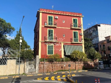 Trilocale via San Martino 96, San Giorgio a Cremano