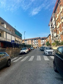 Quadrilocale via Menenio Agrippa 10, Traiano, Napoli