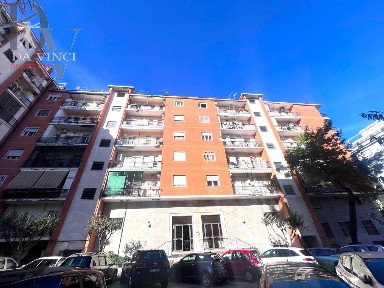 Appartamento viale degli Astronauti, Colli Aminei - Capodimonte, Napoli