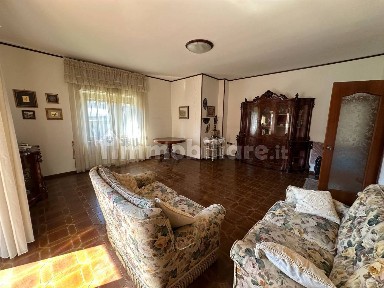 Napoli, Pigna - Omodeo, Via Pigna, 76