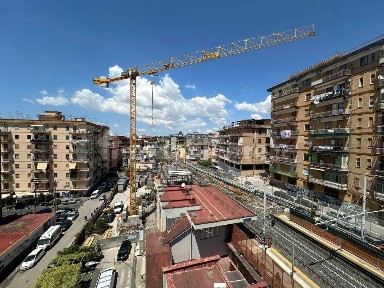 Quadrilocale piazzale della Stazione Circumvesuviana 17, Centro, Ercolano