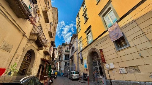 Bilocale Vico Canale ai Cristallini, Sanità, Napoli