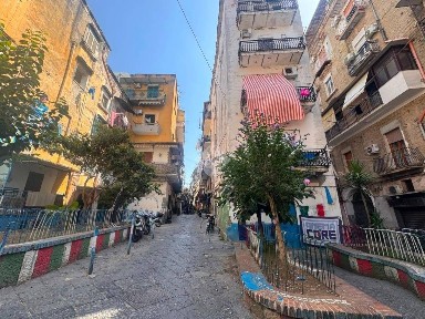 Quadrilocale Vico Pergola All'Avvocata 28, Tribunali, Napoli