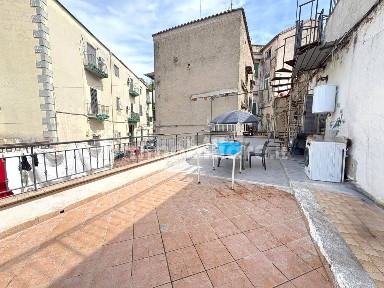Bilocale via Santa Maria ai Monti, Ponti Rossi, Napoli