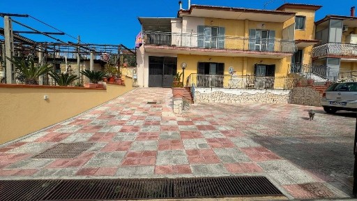 Quadrilocale via Monterusso 90, Località la Schiana, Damiani, Pozzuoli